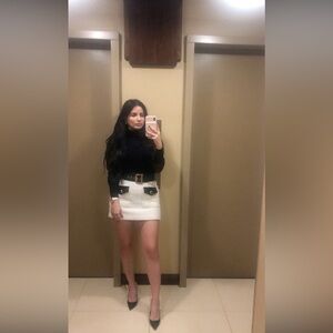 Alice and olivia white skirt